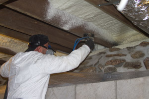 Spray Foam in the crawl space in Washington